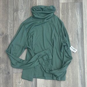 Old Navy Long Sleeve Turtleneck
